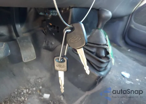 2003 Ford F-150 Lariat/Xl/Xlt z USA, uszkodzony, nr VIN 2FTRX18W23CA62238